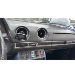Pare choc arriere MERCEDES 200 W123