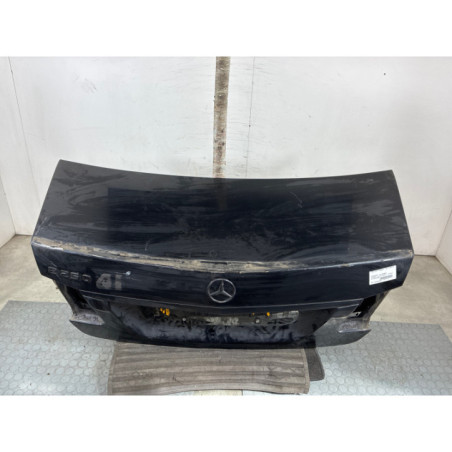 Malle/Hayon arriere MERCEDES CLASSE E 212 Photo n°1