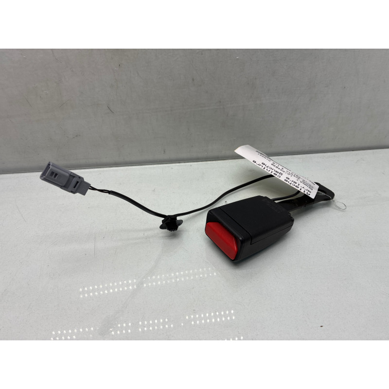 Attache ceinture arriere gauche RENAULT GRAND SCENIC 4 Photo n°2