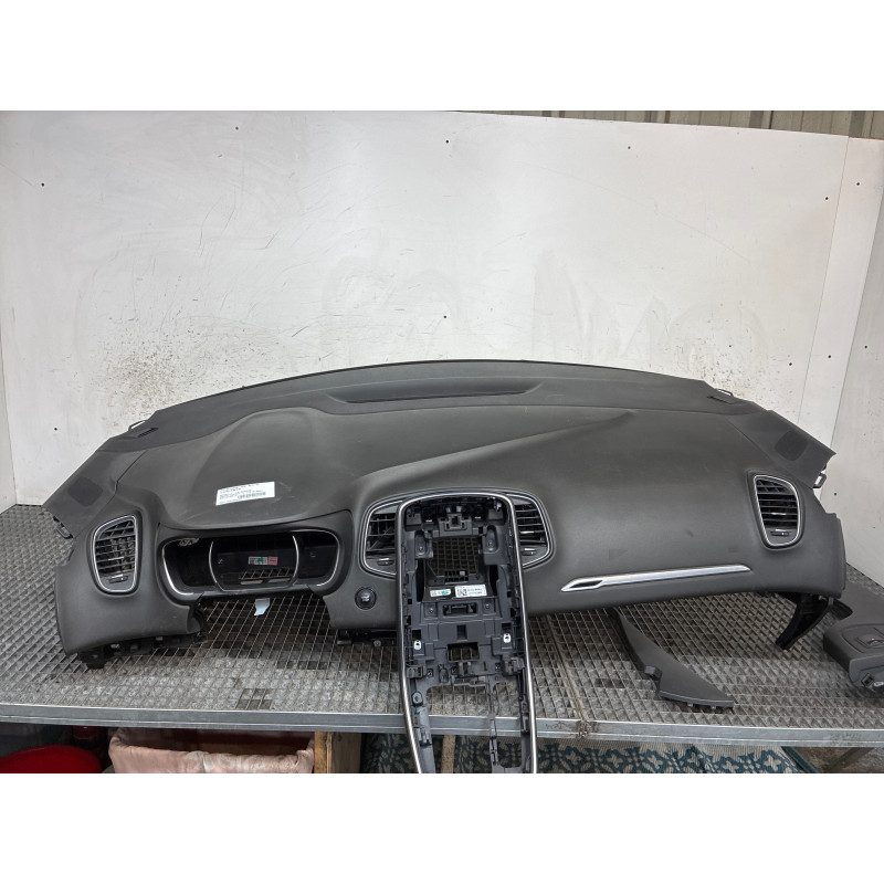 Planche de bord complete RENAULT GRAND SCENIC 4 Photo n°1