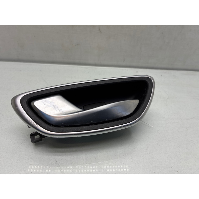Poignee interieur arriere gauche RENAULT GRAND SCENIC 4 Photo n°1