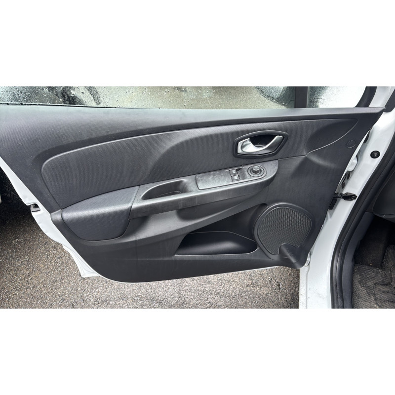 Feu arriere principal droit (feux) RENAULT CLIO 4 Photo n°15