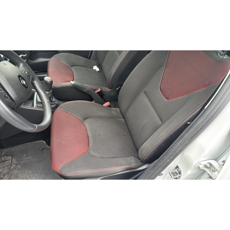 Feu arriere principal droit (feux) RENAULT CLIO 4 Photo n°17