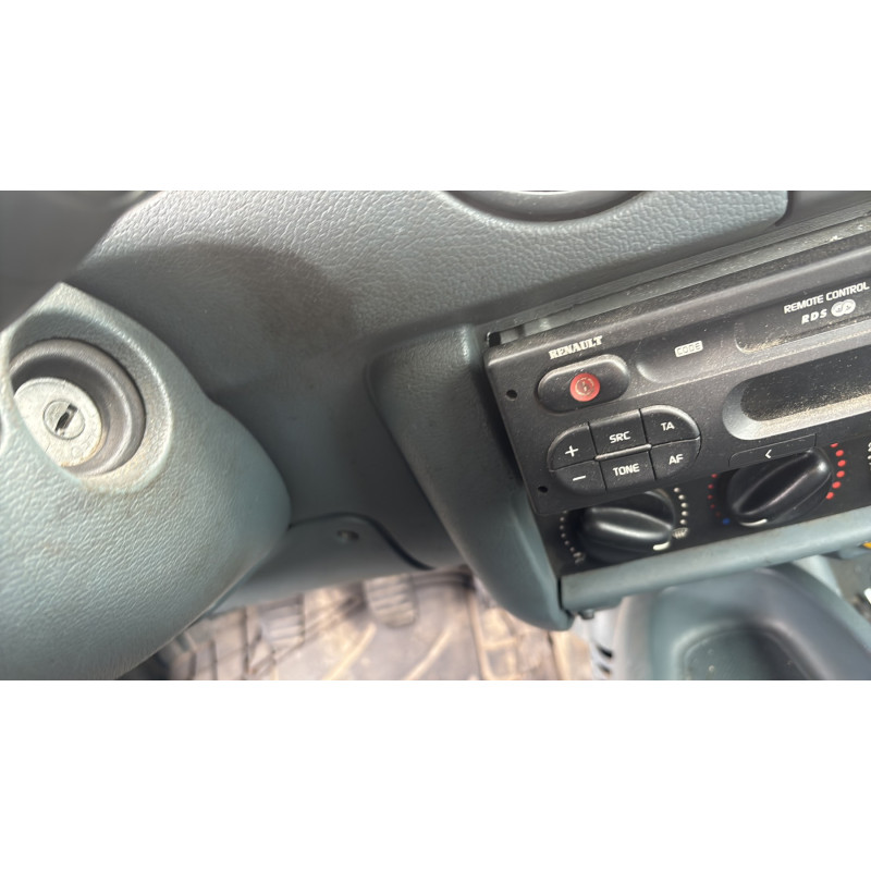 Vitre avant gauche RENAULT KANGOO 1 Photo n°20