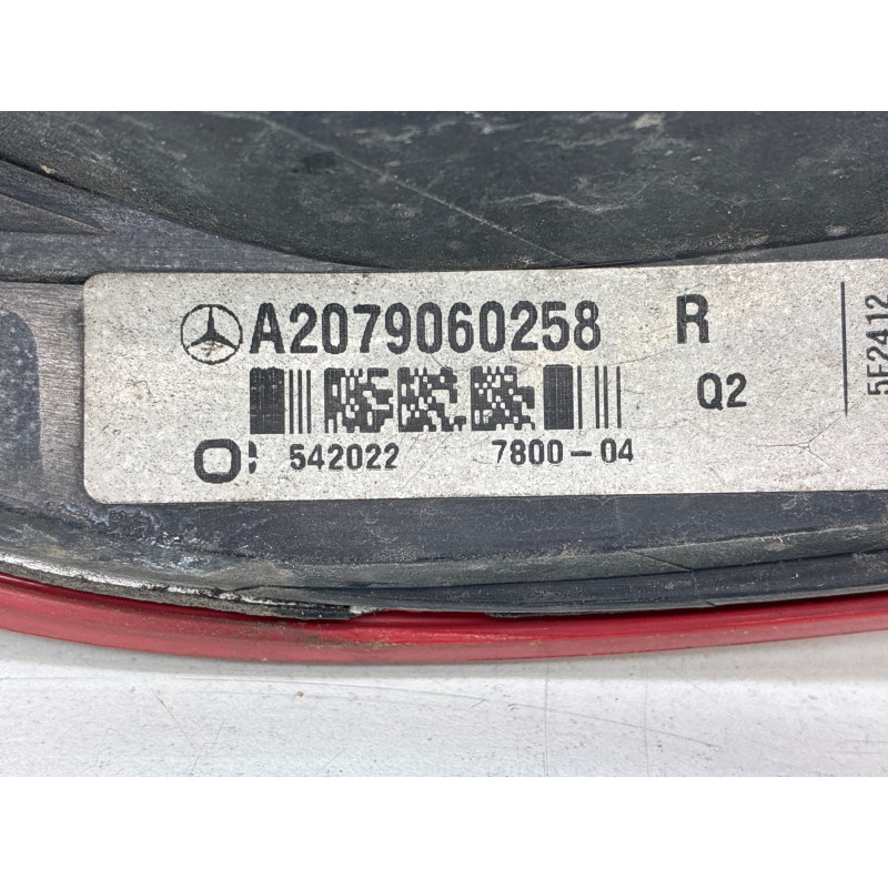 Feu arriere principal droit (feux) MERCEDES CLASSE E 207 Photo n°4