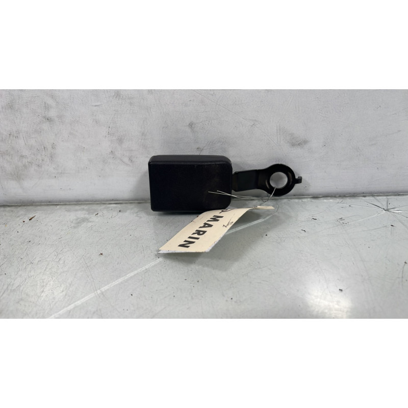 Attache ceinture avant gauche DACIA SANDERO 1 Photo n°1