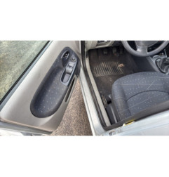 Anti brouillard gauche (feux) RENAULT CLIO 2