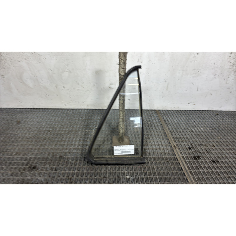 Custode arriere droit (porte) PEUGEOT 405 Photo n°1