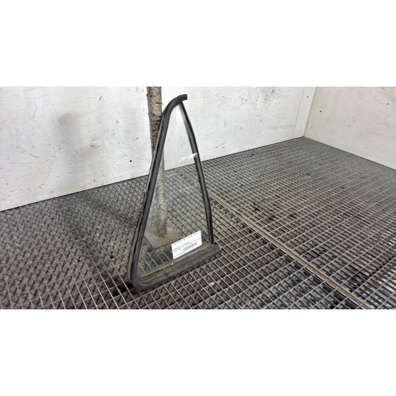 Custode arriere droit (porte) PEUGEOT 405 Photo n°2
