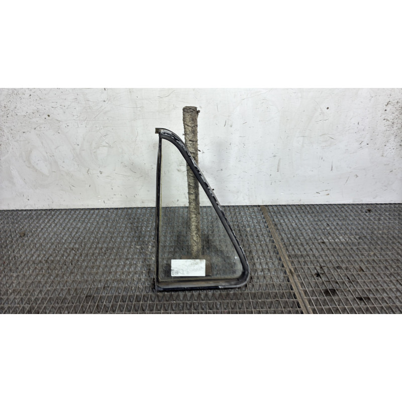 Custode arriere droit (porte) PEUGEOT 405 Photo n°4