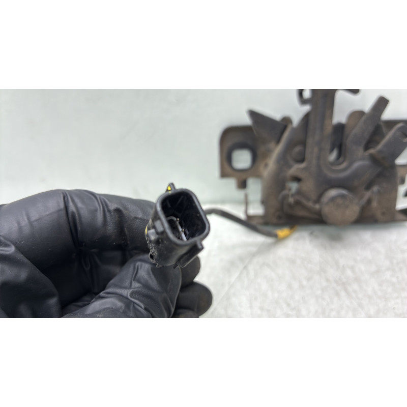 Fermeture de capot RENAULT CAPTUR 1 Photo n°4