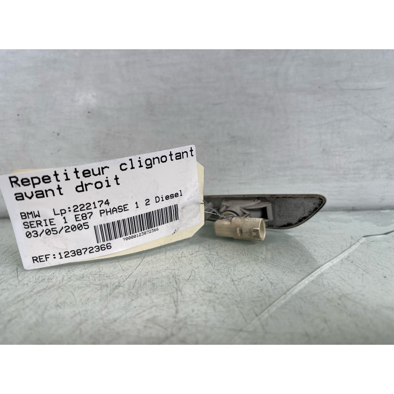 Repetiteur clignotant avant droit  (Feux) BMW SERIE 1 E87 Photo n°2