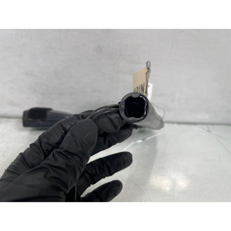 Pretensionneur de ceinture avant droit BMW SERIE 1 E87 Photo n°4