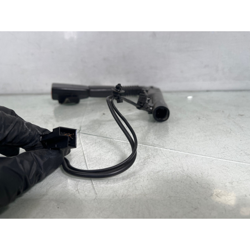Pretensionneur de ceinture avant gauche BMW SERIE 1 E87 Photo n°3