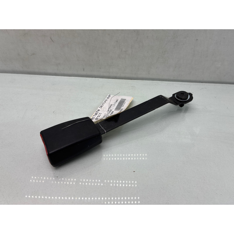 Attache ceinture avant droit RENAULT CLIO 3 Photo n°1