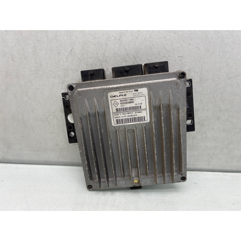 Calculateur moteur RENAULT CLIO 3 Photo n°1