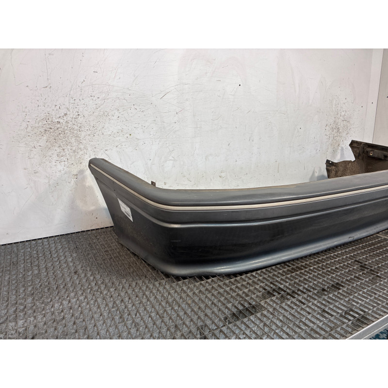 Pare choc arriere RENAULT R21 Photo n°2