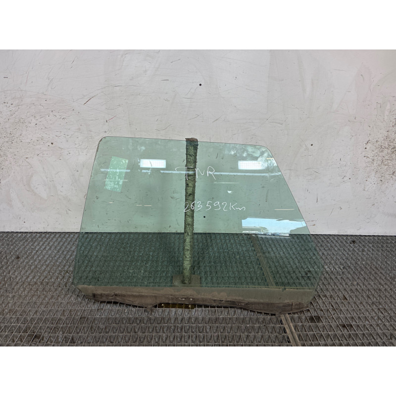 Vitre arriere gauche RENAULT R21 Photo n°1