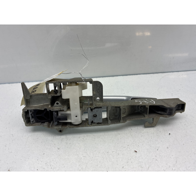 Poignee porte arriere gauche PEUGEOT 407 Photo n°4
