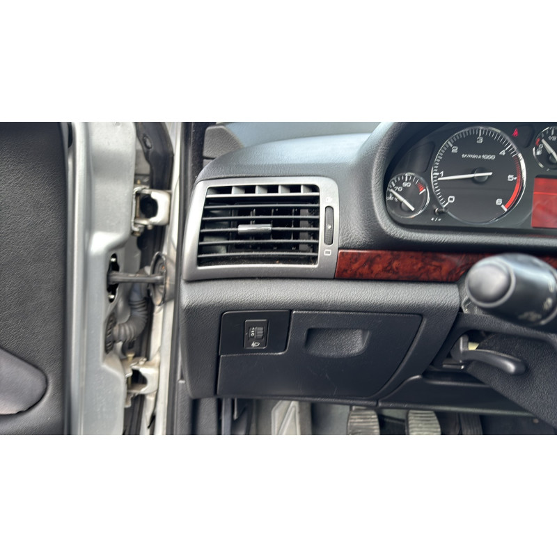 Porte avant gauche PEUGEOT 407 Photo n°20
