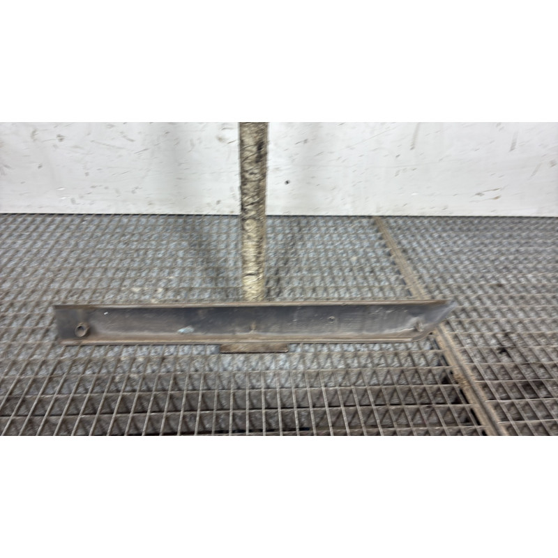 Baguette de porte arriere droite FORD FIESTA 5 Photo n°4