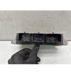 Calculateur moteur PEUGEOT 207