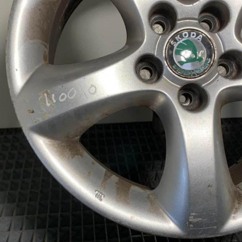 Jante SKODA ROOMSTER Photo n°3