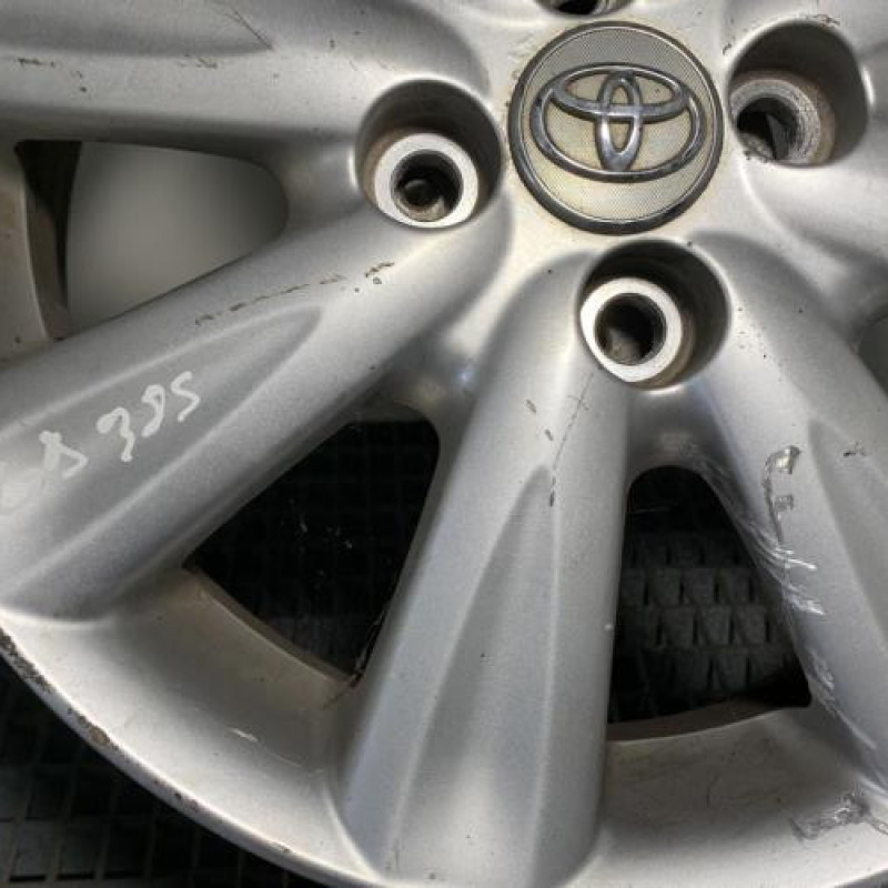 Jante TOYOTA YARIS 2 Photo n°3