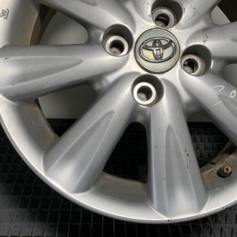 Jante TOYOTA YARIS 2 Photo n°3
