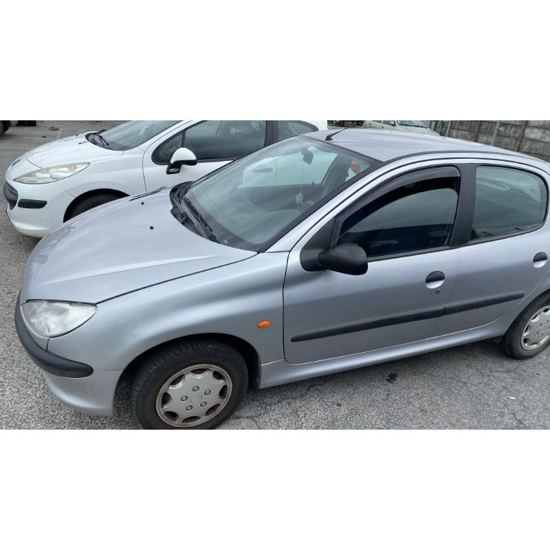 Face avant PEUGEOT 206 Photo n°8