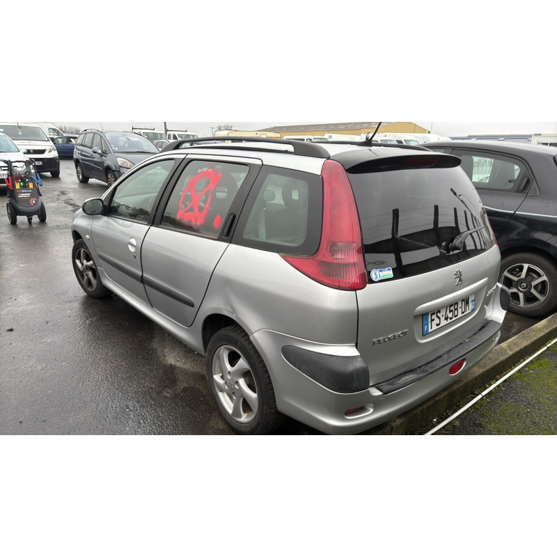 Malle/Hayon arriere PEUGEOT 206 Photo n°10