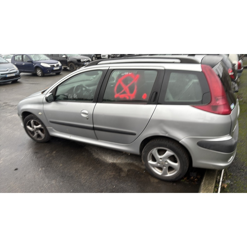 Malle/Hayon arriere PEUGEOT 206 Photo n°12