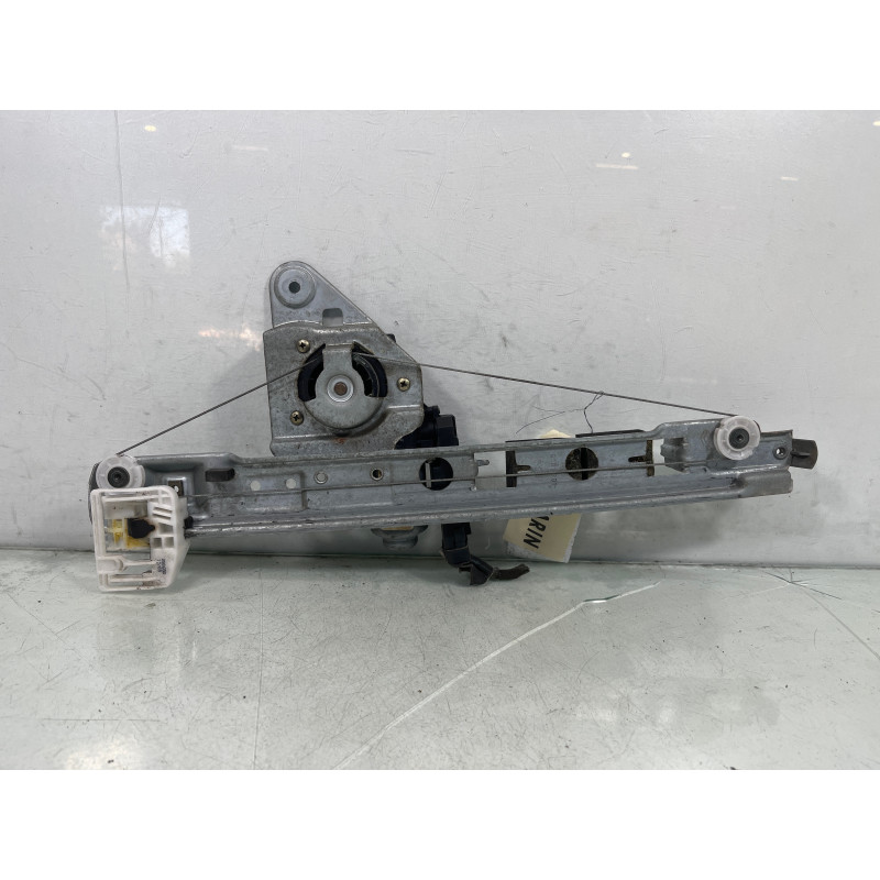 Leve vitre electrique arriere droit RENAULT MEGANE 2 Photo n°3