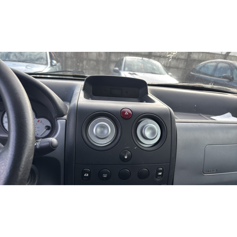 Vitre arriere gauche CITROEN BERLINGO 1 Photo n°20