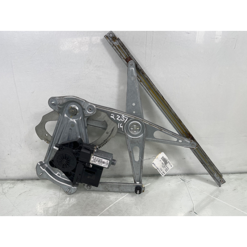 Leve vitre electrique avant droit RENAULT MEGANE 3 Photo n°3