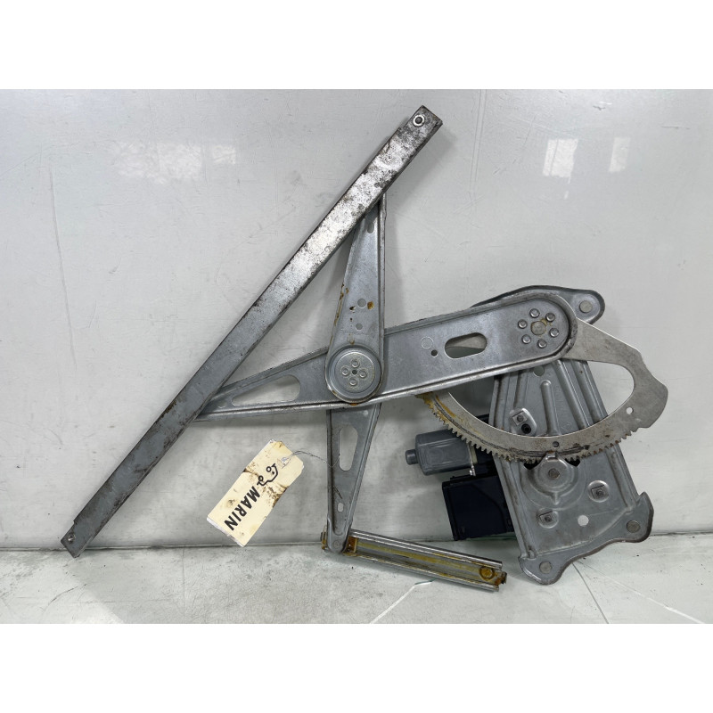 Leve vitre electrique avant droit RENAULT MEGANE 3 Photo n°4