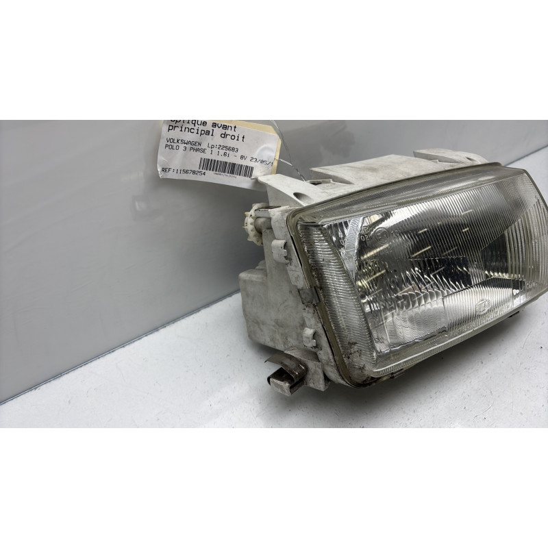 Optique avant principal droit (feux)(phare) VOLKSWAGEN POLO 3 Photo n°3