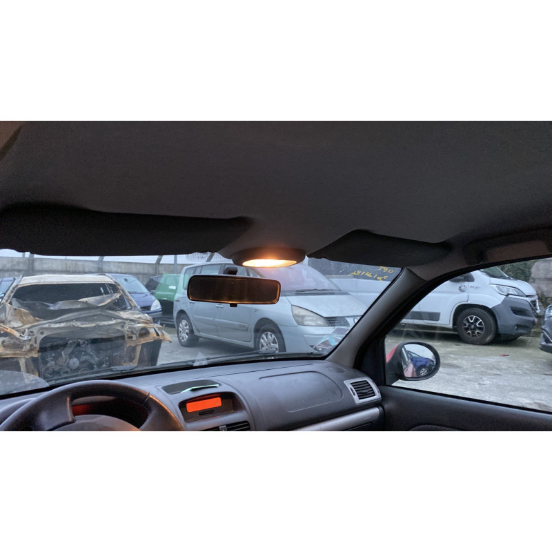 Bloc ABS (freins anti-blocage) RENAULT CLIO 2 CAMPUS Photo n°14