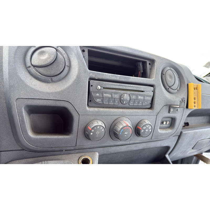 Crosse arriere droit RENAULT MASTER 3 Photo n°16