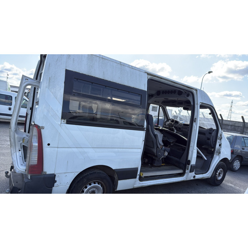 Crosse arriere gauche RENAULT MASTER 3 Photo n°9