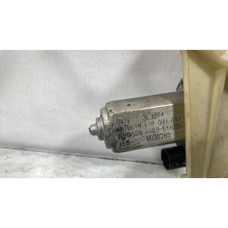 Leve vitre electrique avant gauche RENAULT MASTER 3 Photo n°6