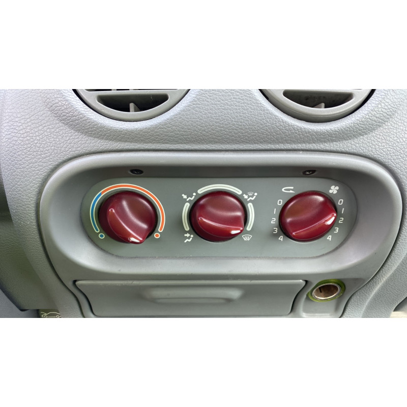 Poignee interieur avant gauche RENAULT TWINGO 1 Photo n°19