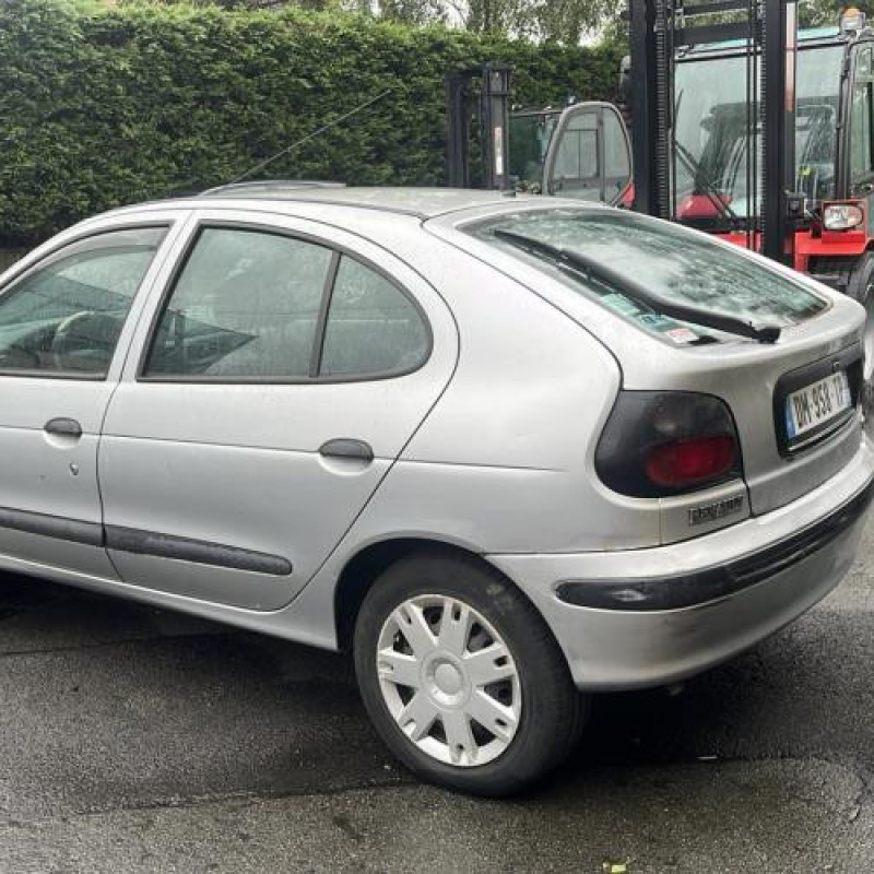 Serrure avant droit RENAULT MEGANE 1 Photo n°7