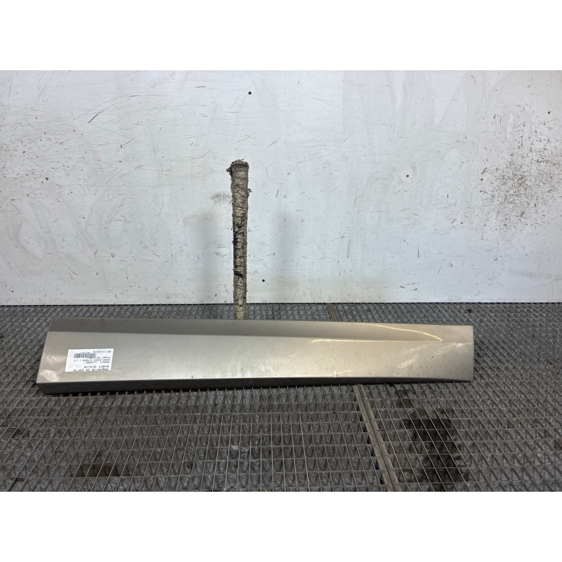 Baguette de porte avant droite RENAULT GRAND SCENIC 3 Photo n°1