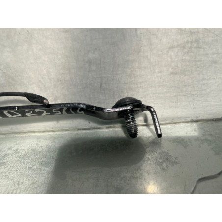Attache ceinture avant droit RENAULT MEGANE 3 Photo n°1