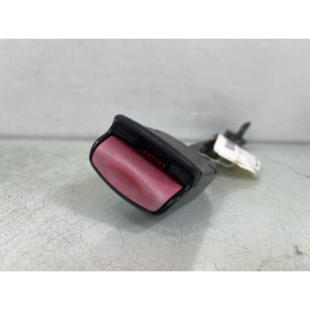 Attache ceinture avant gauche RENAULT MEGANE 3