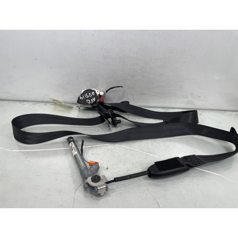 Pretensionneur de ceinture avant droit RENAULT MEGANE 3 Photo n°4