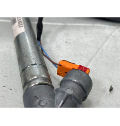 Pretensionneur de ceinture avant droit RENAULT MEGANE 3