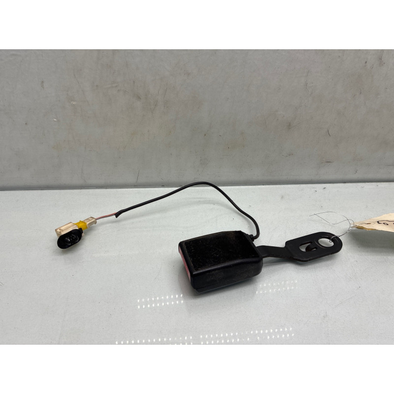 Attache ceinture avant gauche PEUGEOT 207 Photo n°2