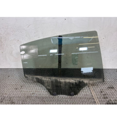 Vitre arriere droit PEUGEOT 208 1 Photo n°1